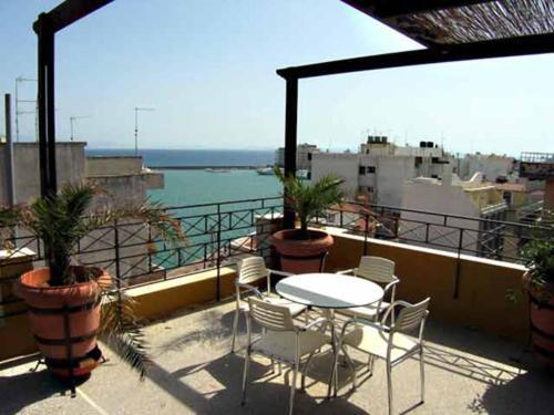 Diana Hotel Chios Town Nhà hàng bức ảnh