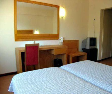 Diana Hotel Chios Town Ngoại thất bức ảnh